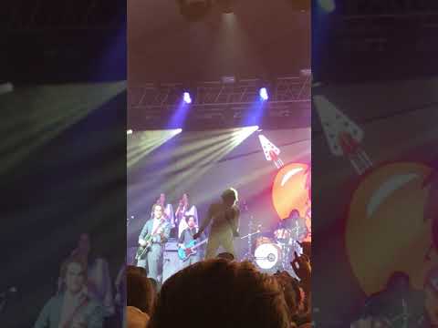 Thumbnail for Matt Schultz and Nick Bockrath of Cage The Elephant at Bonnaroo Superjam, Breakdown (petty cover) by Cage the Elephant, Nick Bockrath