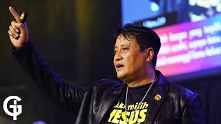 Download lagu KESAKSIAN & KHOTBAH MANTAN PREMAN MENJADI PENDETA | CHOIRUL ANWAR | GSJS TUNJUNGAN PLAZA mp3