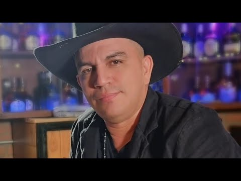 Muy despechado Mauricio Uribe