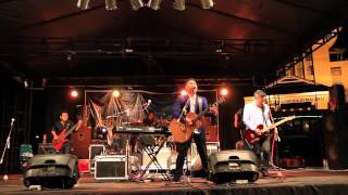 SUAVE @ Ambon JAZZ Plus Festival 2012 &quot;kinda busy&quot;.mp4