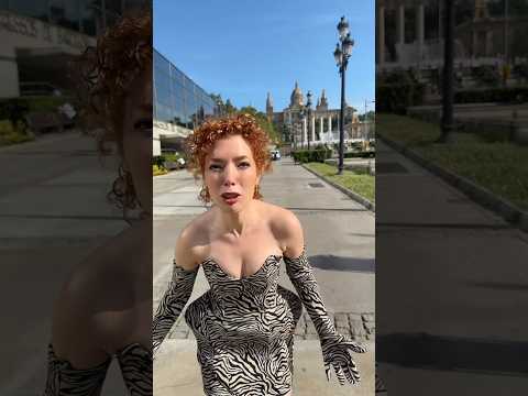 Esta forma de enseñar los outfits cuando voy de evento con mi hermana me está pareciendo divertida😋