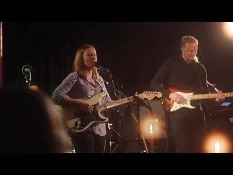 True Colours Live - Ellyn Oliver - Eva Cassidy Cover