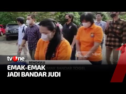 Emak-emak Bandar Togel Digiring Polisi | Sidik Jari tvOne