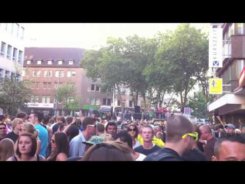 DJ Sorgenkint auf der LoveParade 2010