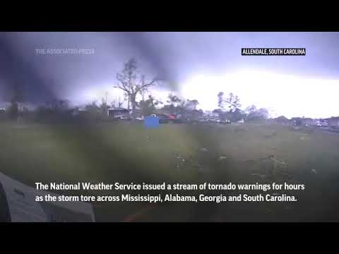 2 killed as damaging storms strike South (AP)