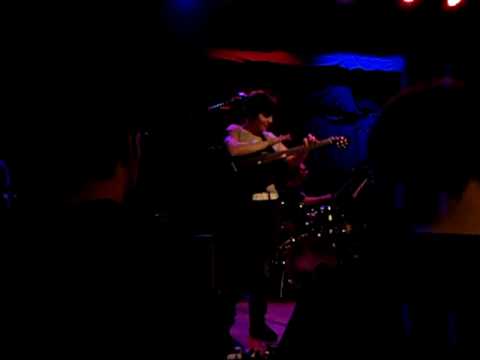 Kaki King-Guitar Goddess.