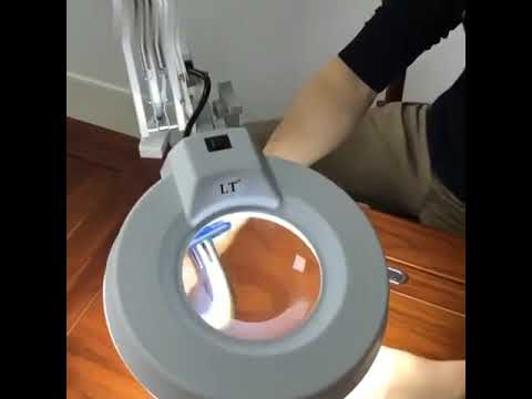 Illuminated Magnifier