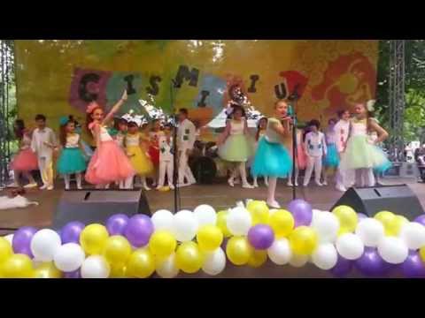 Spectacol 1 Iunie In Parcul Cismigiu - SUNETUL MUZICII - colaj