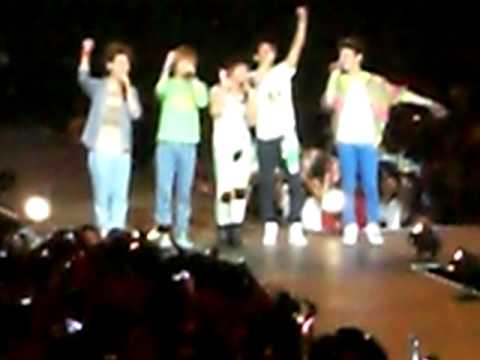 [FANCAM] 100904 SHINee- Stand By Me, Replay, Intro, Get Down, Juliette