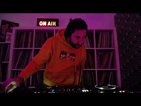 SOUL TRAIN E09 with DJ MENA | MONDONERO - 17.01.2022