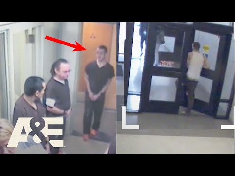 Watch as Inmate ESCAPES COURTHOUSE UNNOTICED | Court Cam | A&E #shorts