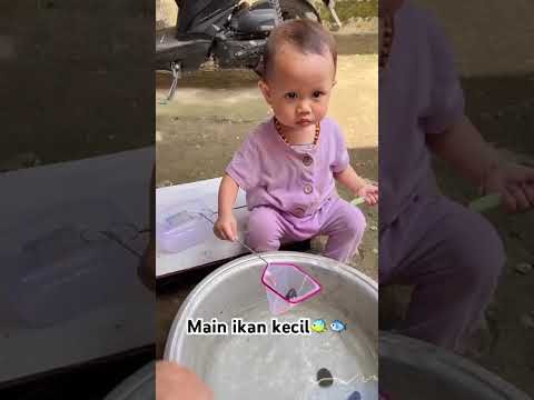 Arrua main ikan kecil🐠🐠. #babygirl #ikanhias #mancingikankecil #mainair