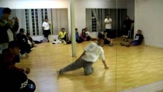 Lloyd - Love Spaceship (Jerome Esplana)