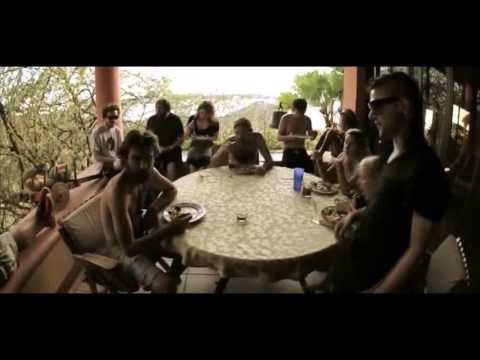 Thể hiện bởi Skrillex