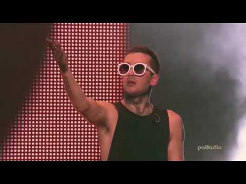 twenty one pilots: Tear In My Heart (Live at Fox Theater)