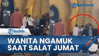 Seorang Perempuan Mengamuk dan Merebut Mikrofon Khatib saat Berkhotbah Salat Jumat di Kalbar