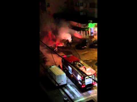 O mașina a luat foc pe strada Bicaz din Bacau