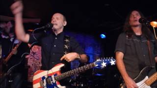 Wayne Kramer (MC5) performs "Rocket Reducer No. 62 (Rama Lama Fa Fa Fa)" August 5, 2017