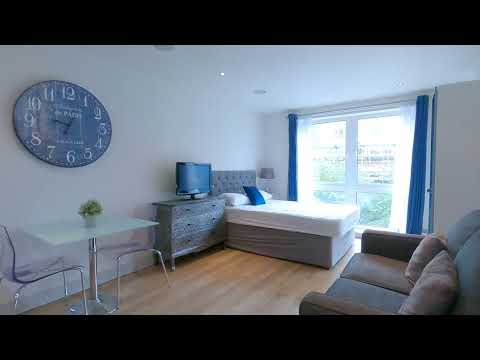 Studio flat to rent in Park Street, Chelsea, SW6 | Benham & Reeves