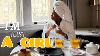 A night at the best hotel in Edmonton | Shopping for our new apartment | Living 