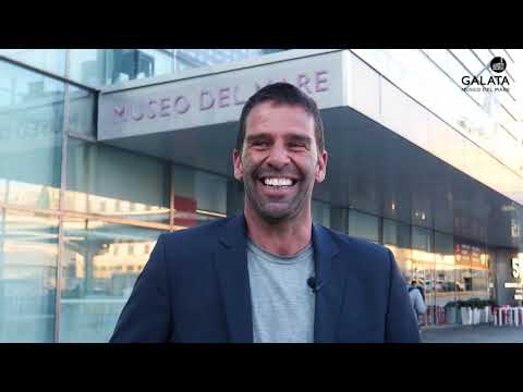 Hugo Vau, il surfista che ha cavalcato la Grande Onda