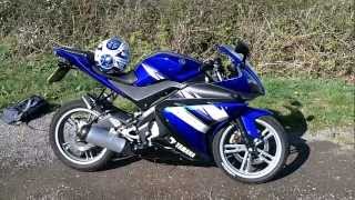 preview picture of video 'Yamaha YZF R125 Review'