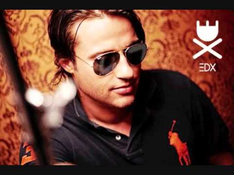 EDX feat. Sarah McLeod - Falling Out Of Love (Original Mix)