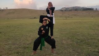 Download lagu prewedding ala pendekar beda perguruan. #pesilat #pesindonesia #pagarnusa #psht mp3