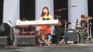 Dami Im - Beauty In The World (live) @ 6 Dec 2014