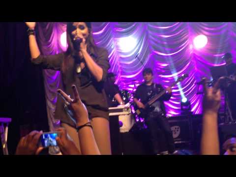 Anitta Pretin ( Dançando com o Gringo ) - Villa Mix Brasilia