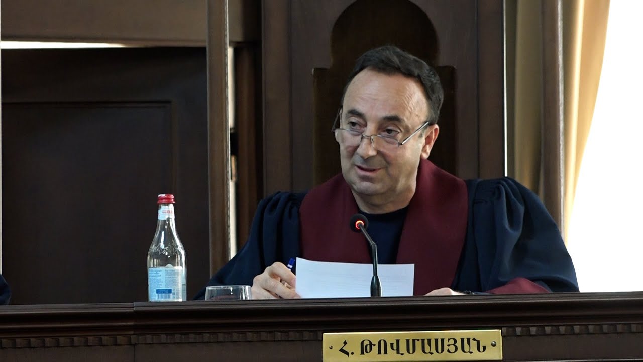 Ես Ձեզ սկզբից հարցրեցի՝ ինչ վարկ է սա. հիմա ասում եք՝ բյուջետային վարկ է. տարընթերցում է. Թովմասյան