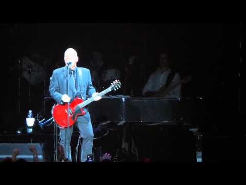 Billy Joel Messes Up We Didn't Start The Fire @ The ACC