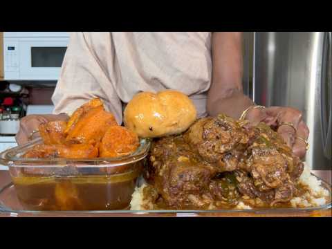 How To Make The BEST Smothered Turkey Necks Dinner!