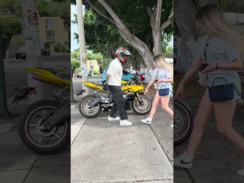 Al que obra mal se le pudre el tamal. #moto #viral #humor #comedy #biker #motorcycle