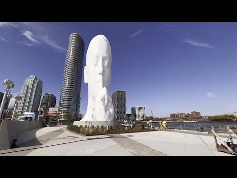 'Душа Воды': в гавани Нью-Йорка появилась странная массивная скульптура - ForumDaily New York