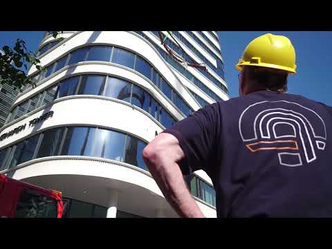 Unieke trap in de Monarch Tower voor Neptune Energy.