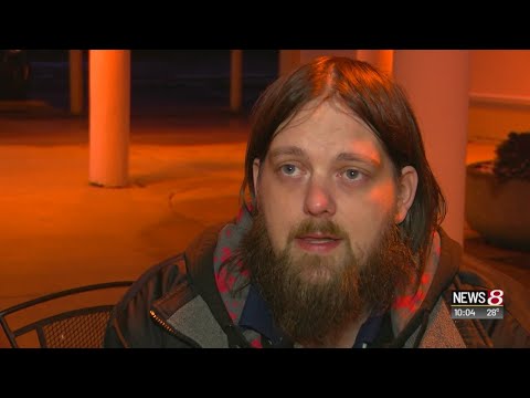 Suspect Ties Up Cvs Employee During Robbery