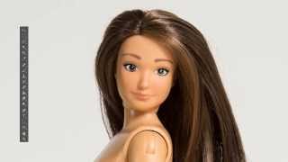 A video showing the differences between a Lammily doll and a traditional Barbie.