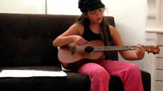 Leila sings Little White Moon