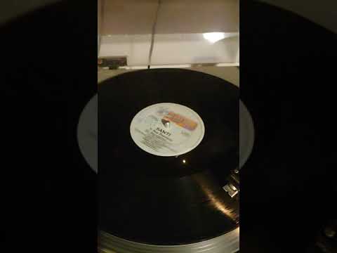 Santi y su duende band. El pajarito. For promotional use only.