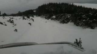 preview picture of video 'Trooperstown Hill, Roundwood, County Wicklow, January 10 2010 - Driving in the snow'