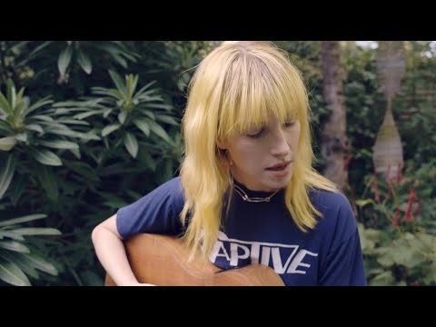 Hayley Williams - Kill Me (In The Garden)