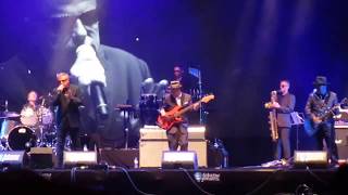 Madness - '(Don't Let Them) Catch You Crying' @ Lokerse Feesten 7 aug 2017