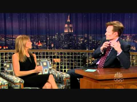 Jennifer Aniston talking Swedish