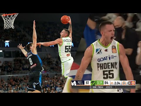 A ferocious dunk on Matthew Dellavedova led to a scuffle in Australia's NBL