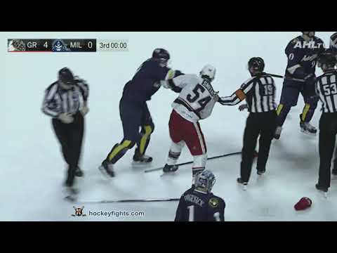 Givani Smith vs Justin Kirkland