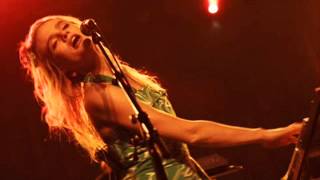 An Pierle As Sudden Tears Fall