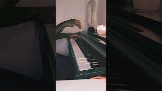 Laura Izibor Mmm…#piano #pianocover #pianist #pianolovers #pianolove #short #music