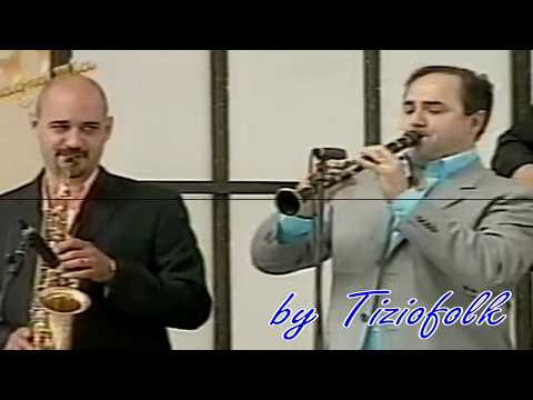 MANI IN ALTO polka di Casadei eseguita dall'orchestra GABRIELE & MILVA  Fussi Montemaggi