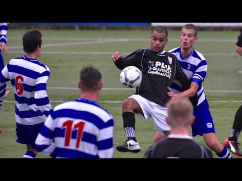 OLIVEO 1 - CKC 1 voetbalwedstrijd in Pijnacker 15 Nov 2015